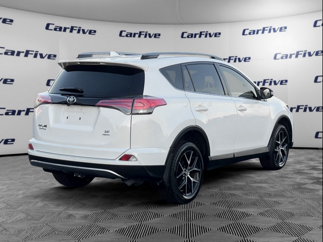 2018 Toyota RAV4 SE