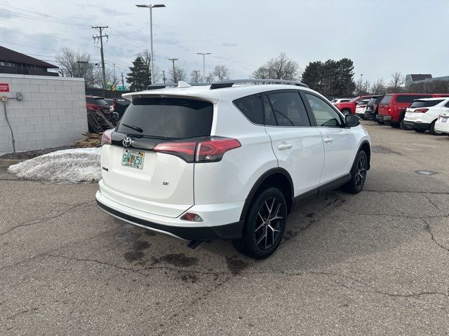 2018 Toyota RAV4 SE