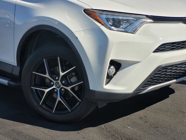 2018 Toyota RAV4 SE