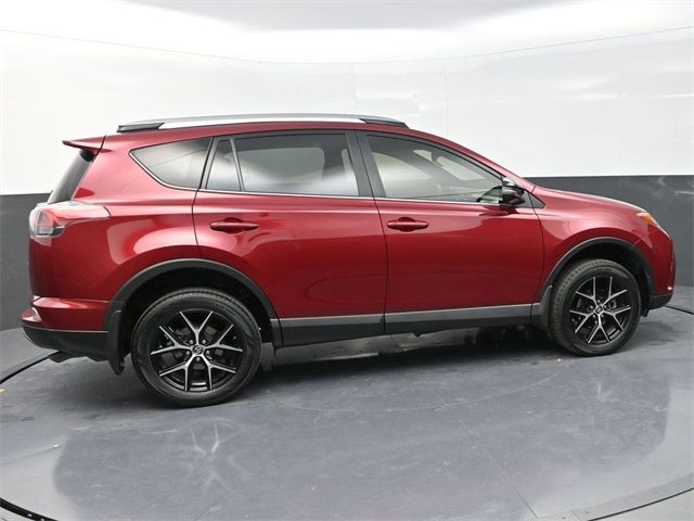 2018 Toyota RAV4 SE