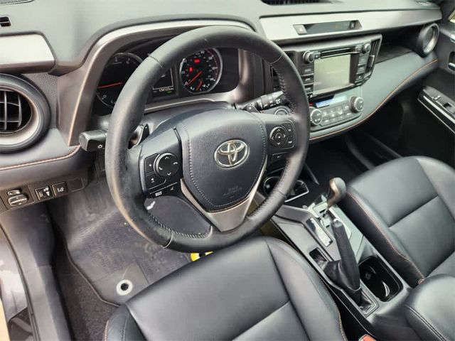 2018 Toyota RAV4 SE