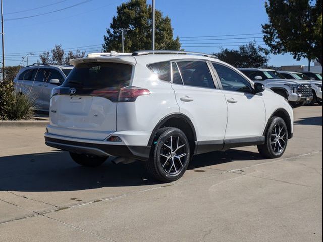 2018 Toyota RAV4 SE