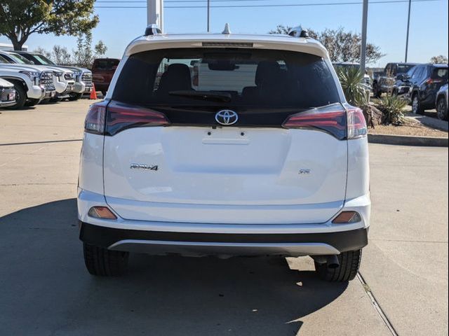 2018 Toyota RAV4 SE