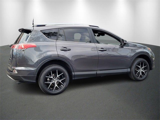 2018 Toyota RAV4 SE