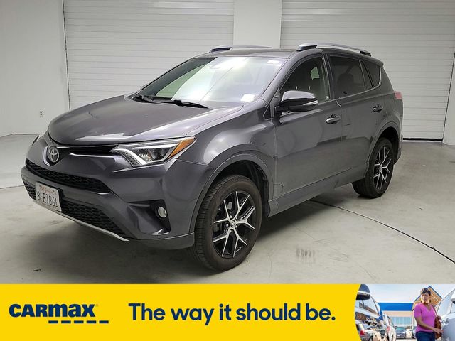 2018 Toyota RAV4 SE