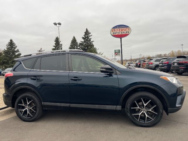 2018 Toyota RAV4 SE