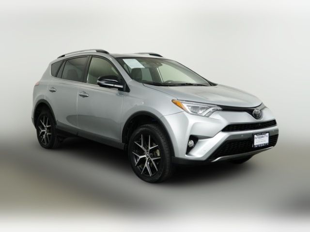 2018 Toyota RAV4 SE