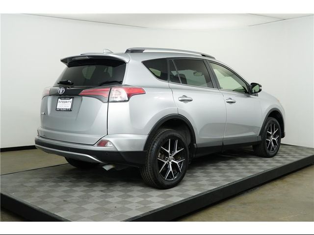 2018 Toyota RAV4 SE