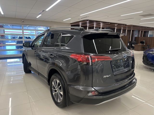 2018 Toyota RAV4 Hybrid LE