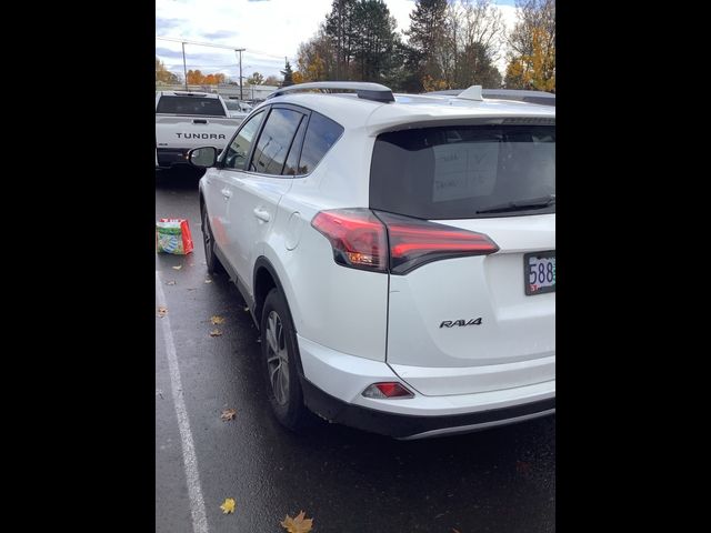 2018 Toyota RAV4 Hybrid XLE