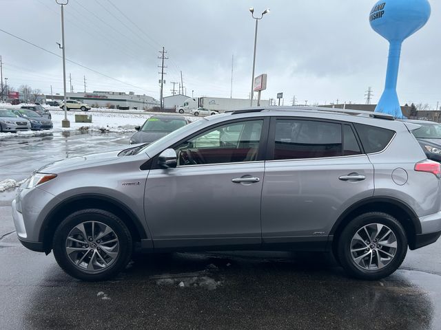 2018 Toyota RAV4 Hybrid XLE