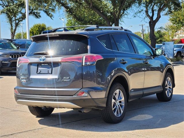 2018 Toyota RAV4 Hybrid XLE