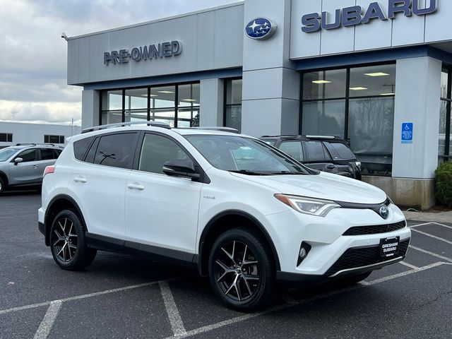 2018 Toyota RAV4 Hybrid SE