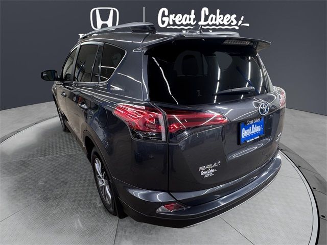 2018 Toyota RAV4 Hybrid XLE