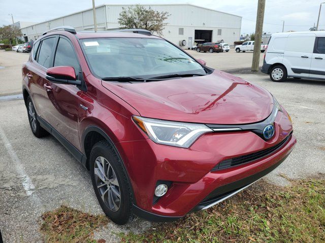 2018 Toyota RAV4 Hybrid XLE