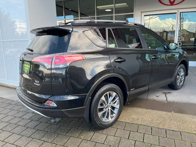 2018 Toyota RAV4 Hybrid XLE