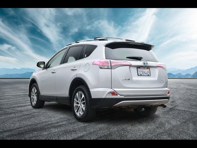 2018 Toyota RAV4 Hybrid XLE