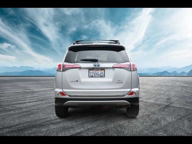 2018 Toyota RAV4 Hybrid XLE