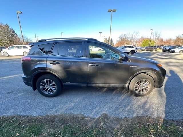 2018 Toyota RAV4 Hybrid XLE