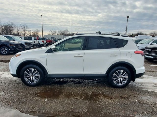 2018 Toyota RAV4 Hybrid XLE