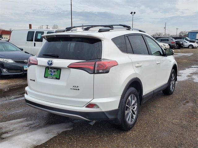 2018 Toyota RAV4 Hybrid XLE