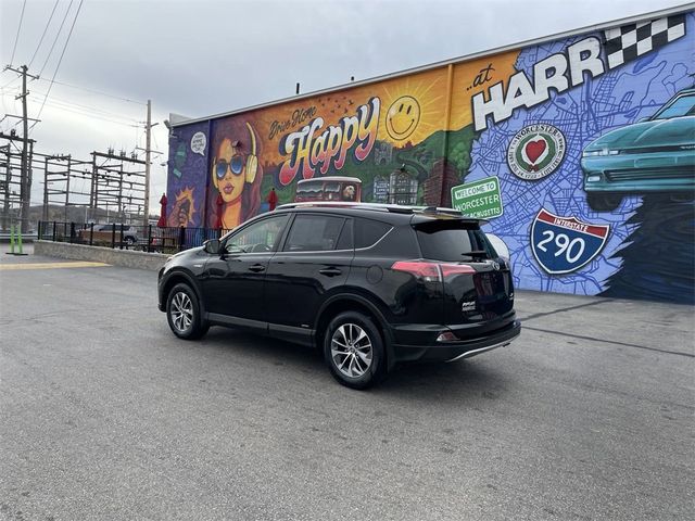 2018 Toyota RAV4 Hybrid XLE