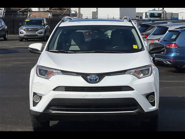 2018 Toyota RAV4 Hybrid XLE