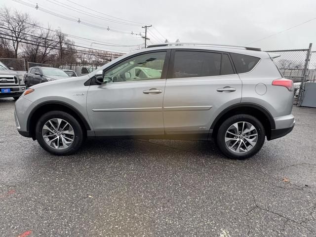 2018 Toyota RAV4 Hybrid XLE