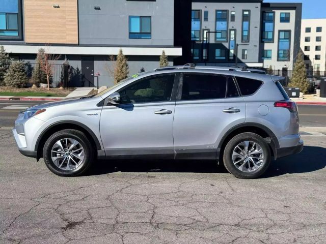 2018 Toyota RAV4 Hybrid XLE