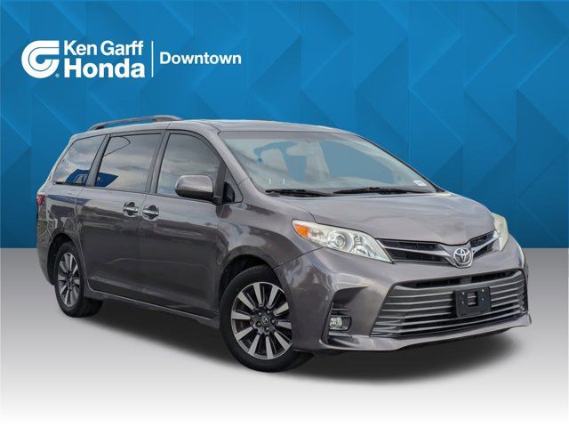 2018 Toyota Sienna 