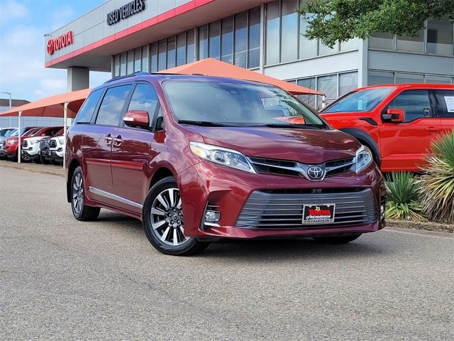 2018 Toyota Sienna Limited Premium