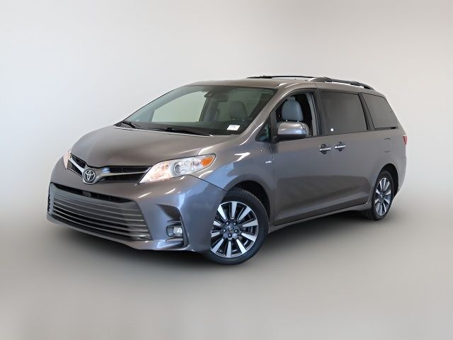 2018 Toyota Sienna 