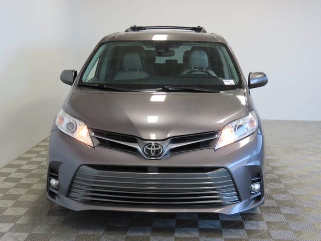 2018 Toyota Sienna 
