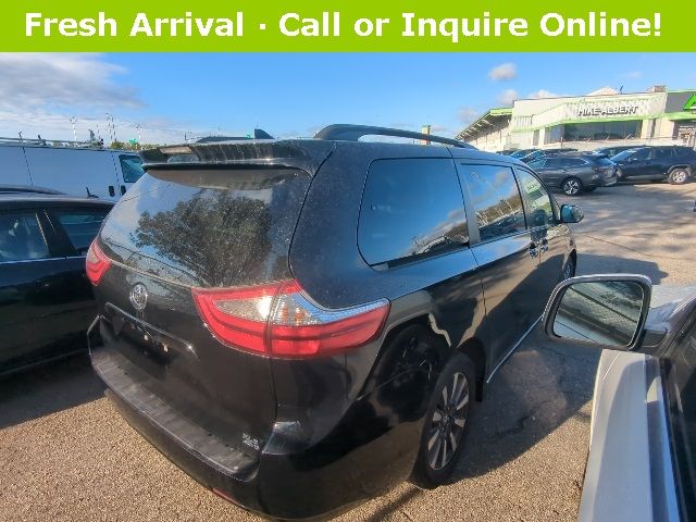 2018 Toyota Sienna 