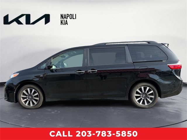 2018 Toyota Sienna 