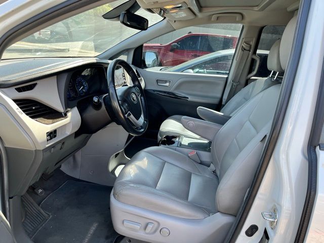 2018 Toyota Sienna XLE Premium