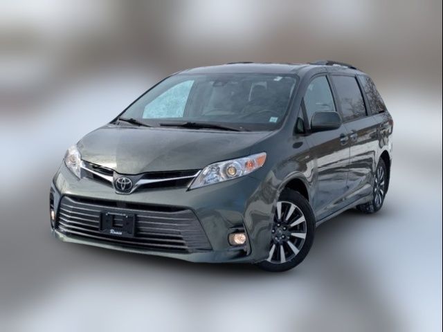 2018 Toyota Sienna XLE