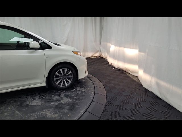 2018 Toyota Sienna 