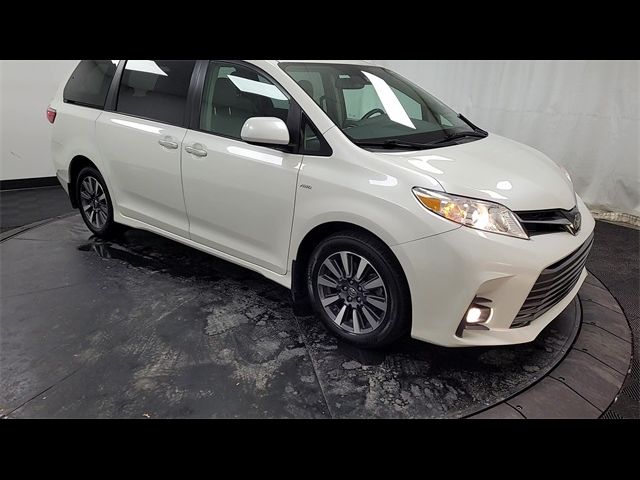 2018 Toyota Sienna 