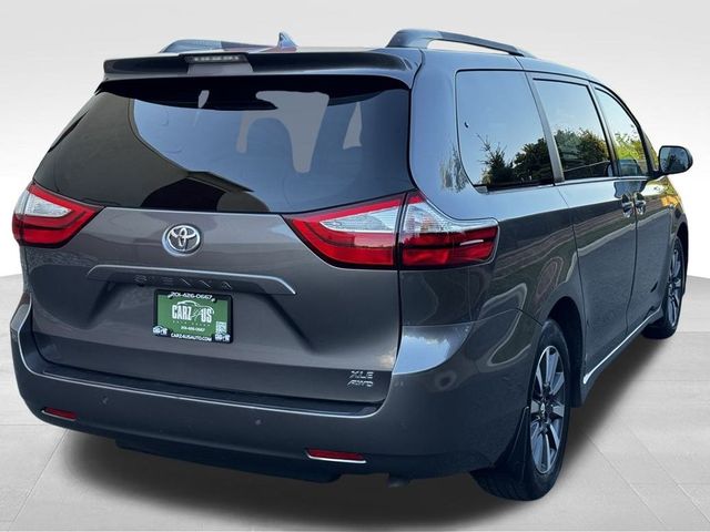 2018 Toyota Sienna 