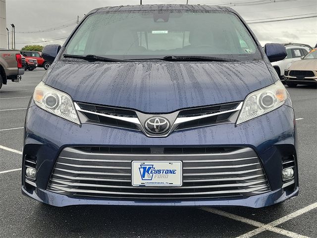 2018 Toyota Sienna 