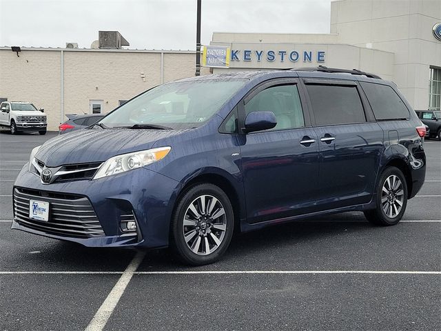 2018 Toyota Sienna 