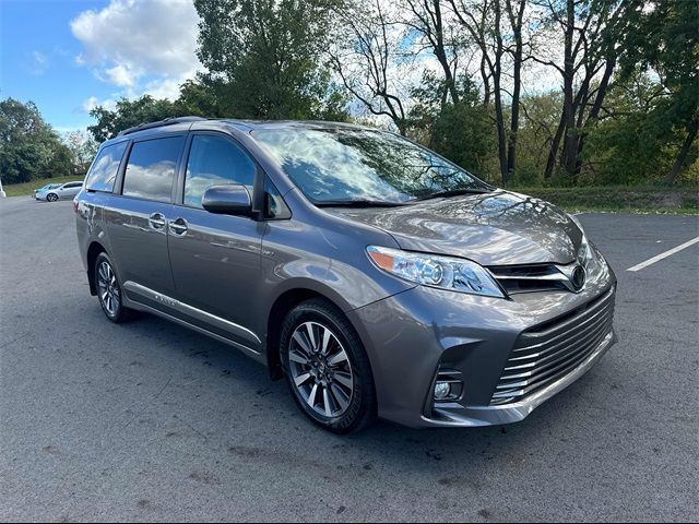 2018 Toyota Sienna 