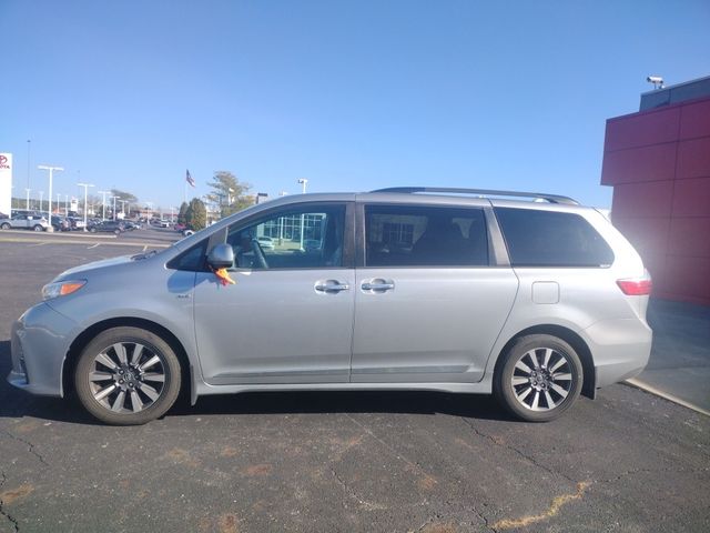 2018 Toyota Sienna 