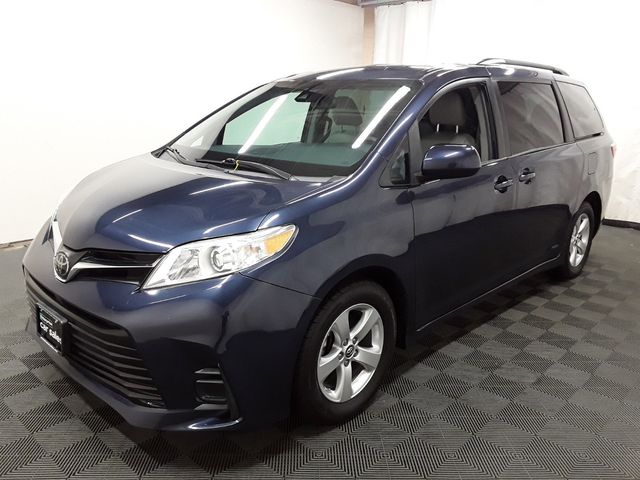 2018 Toyota Sienna 