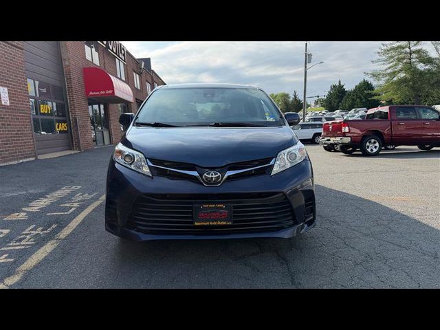 2018 Toyota Sienna 