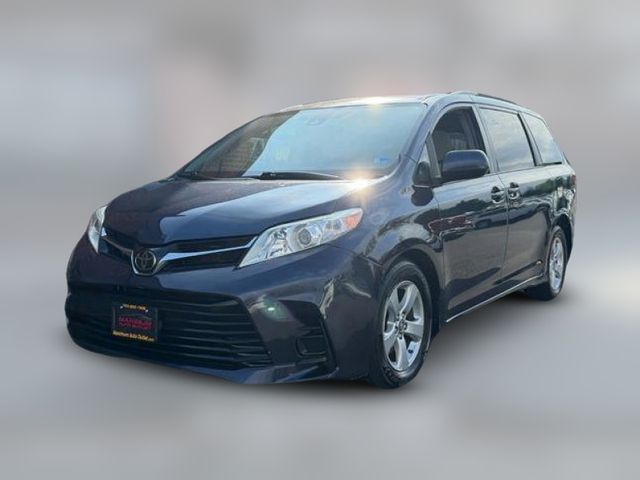2018 Toyota Sienna 