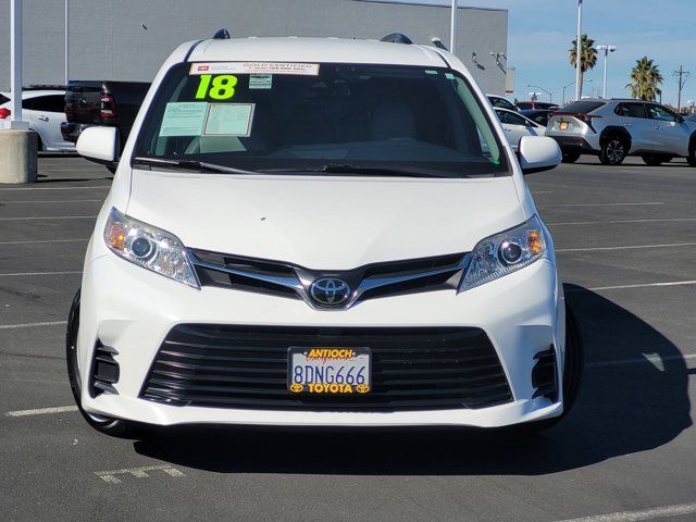 2018 Toyota Sienna 