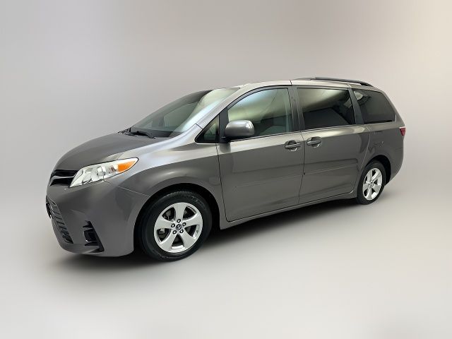 2018 Toyota Sienna 