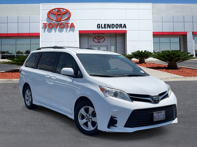 2018 Toyota Sienna LE Auto Access Seat